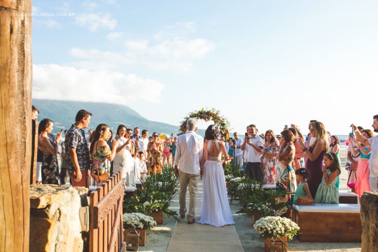 Casamento pe na areia Adriana e Diogo 329 768x512